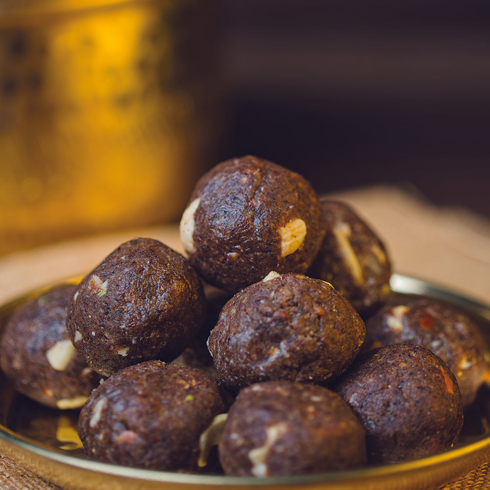 mom to be ragi laddu