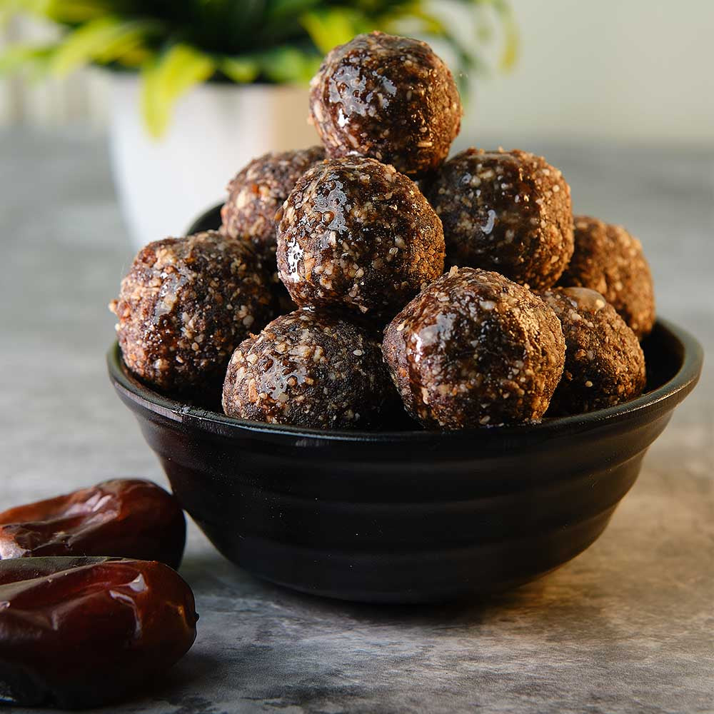 Vanilla and Cacao Mom To Be Laddu (5)